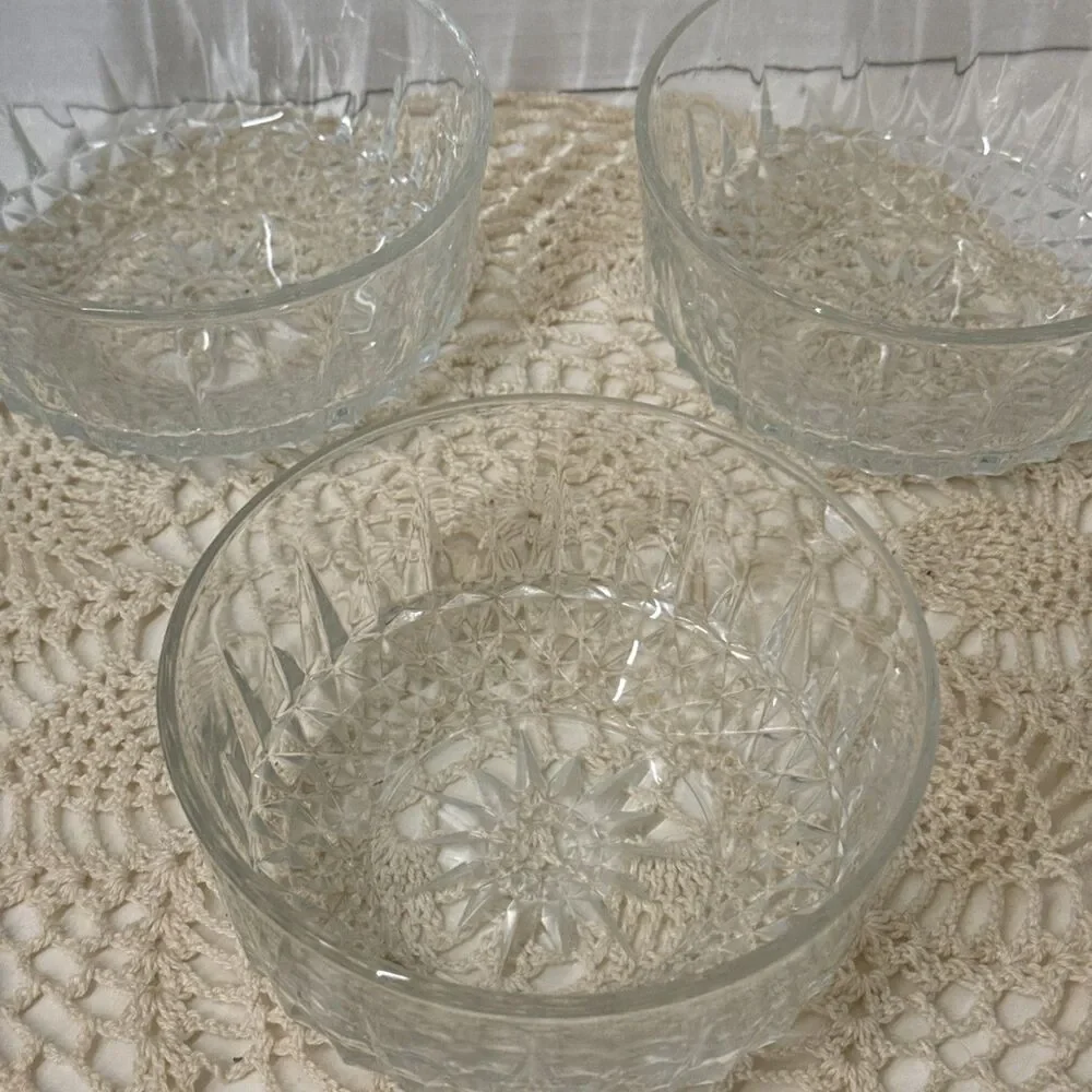 Arcoroc France Clear Glass Desert Bowls Diamond Starburst Pattern 5” Lot Of 3
